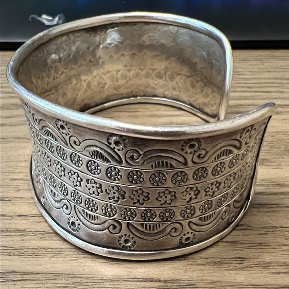 Sterling Silver Floral Stamped Cuff - Picture 2 of 12